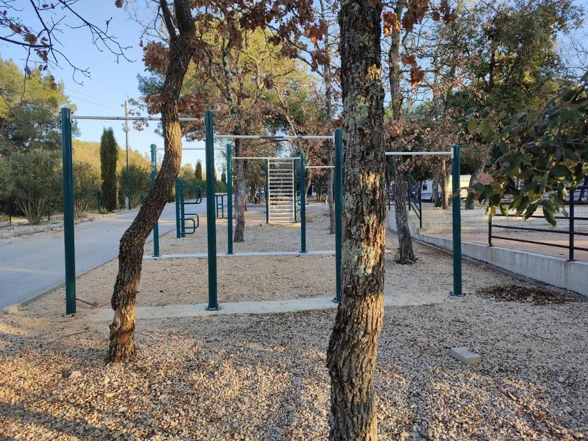 ביוגראד נה מורו Laca 0*, ביוגראד נה מורו קרואטיה